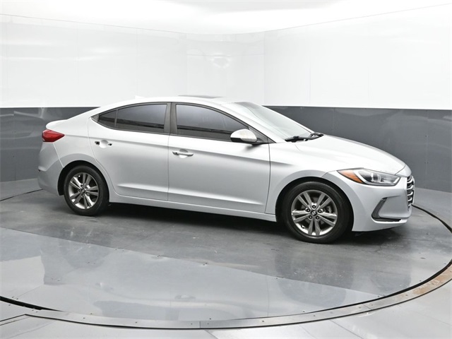 2017 Hyundai Elantra Value Edition photo 5