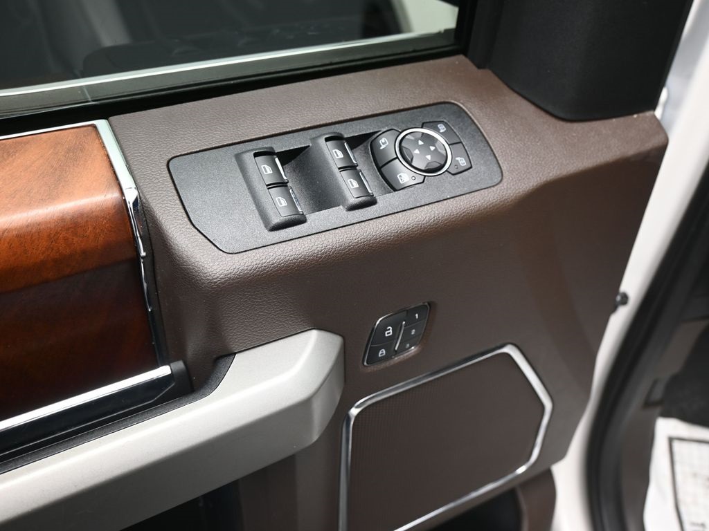 2019 Ford F-150 King Ranch photo 9