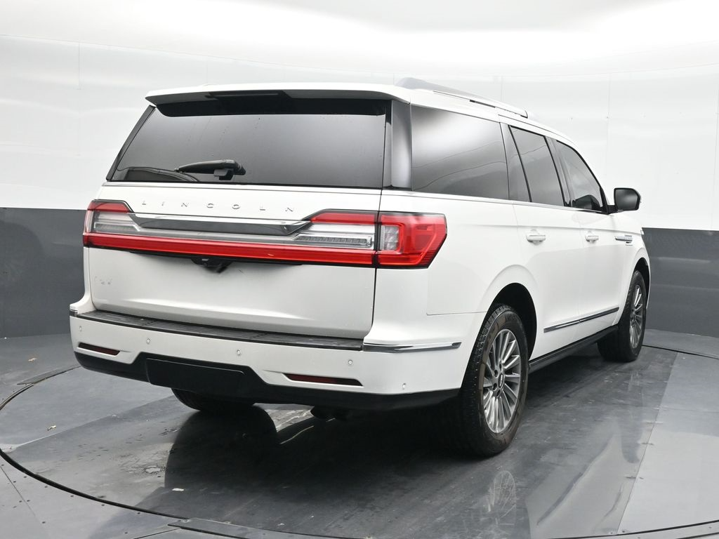 2020 Lincoln Navigator Standard photo 6