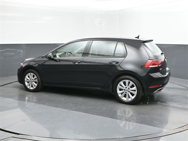 2021 Volkswagen Golf photo 5