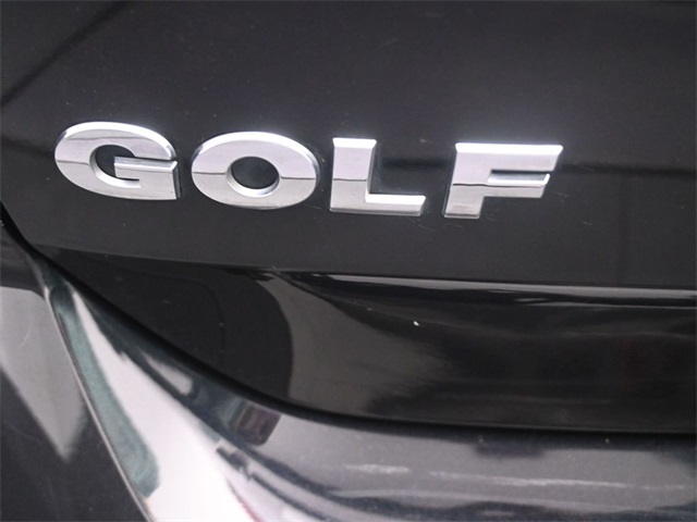 2021 Volkswagen Golf photo 9