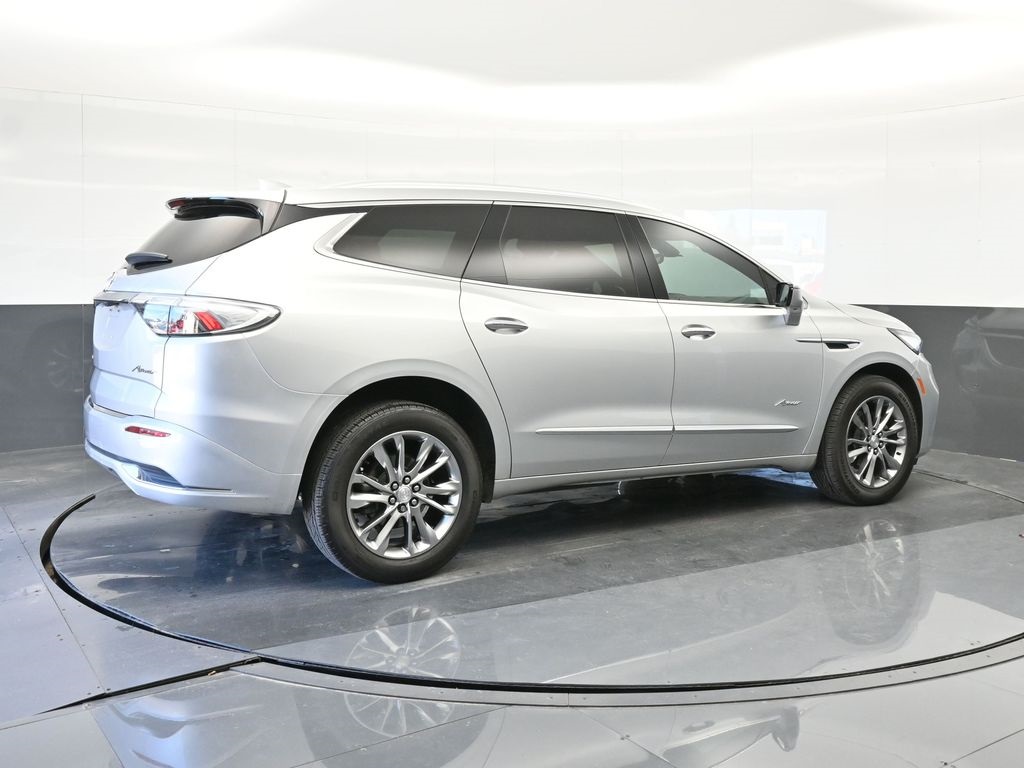 2022 Buick Enclave Avenir photo 7