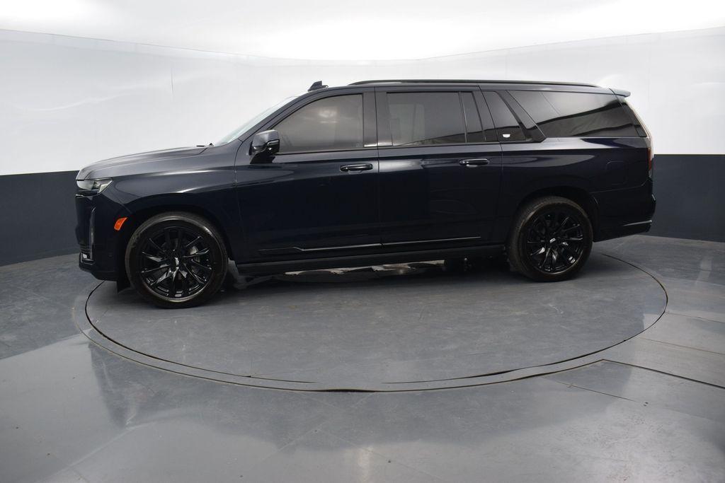 2023 Cadillac Escalade ESV Sport Platinum photo 2