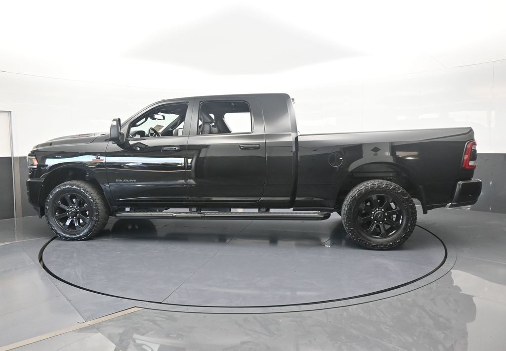 2024 Ram 3500 Laramie photo 7